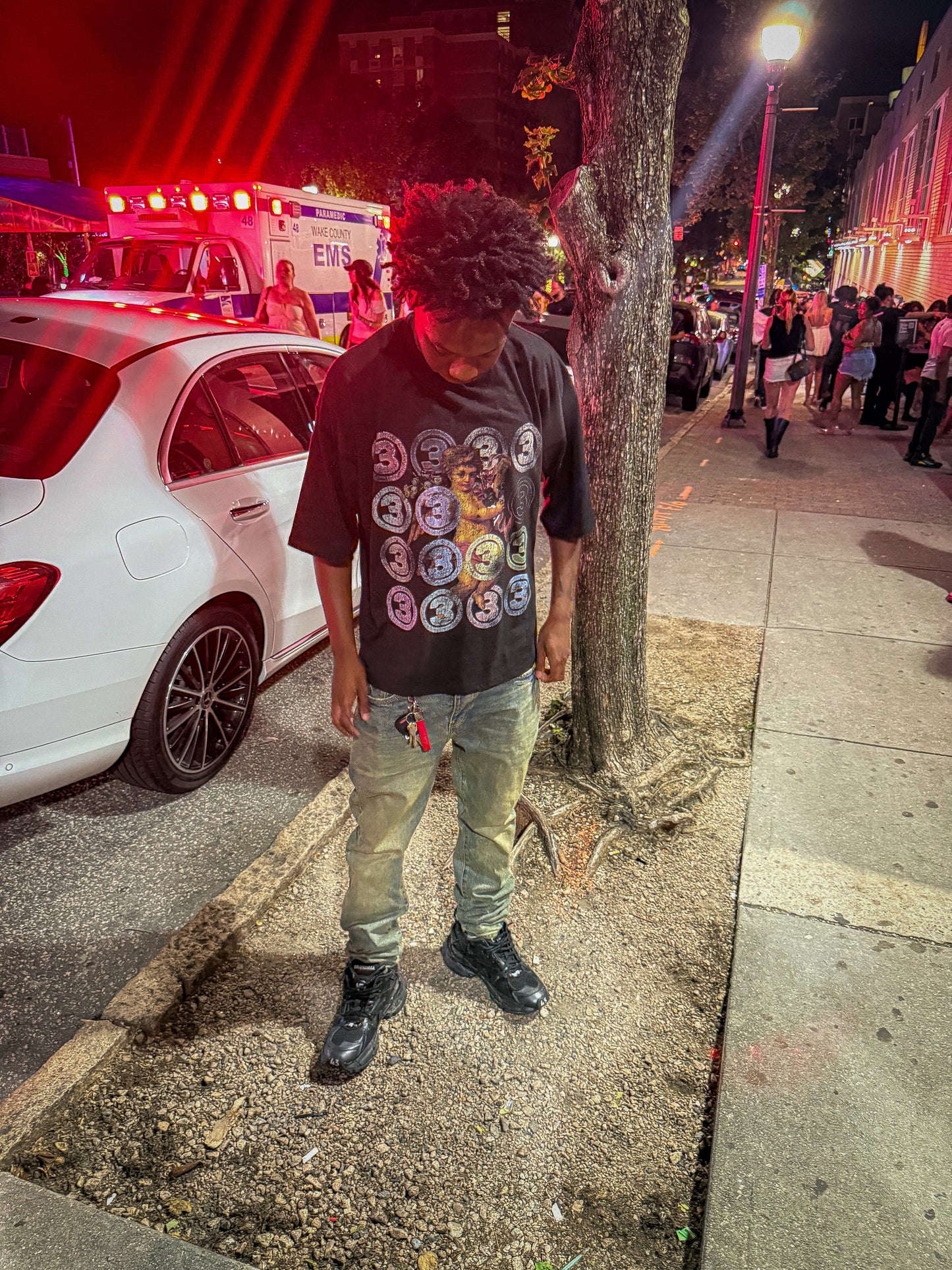 BLACK BABY ANGEL TEE